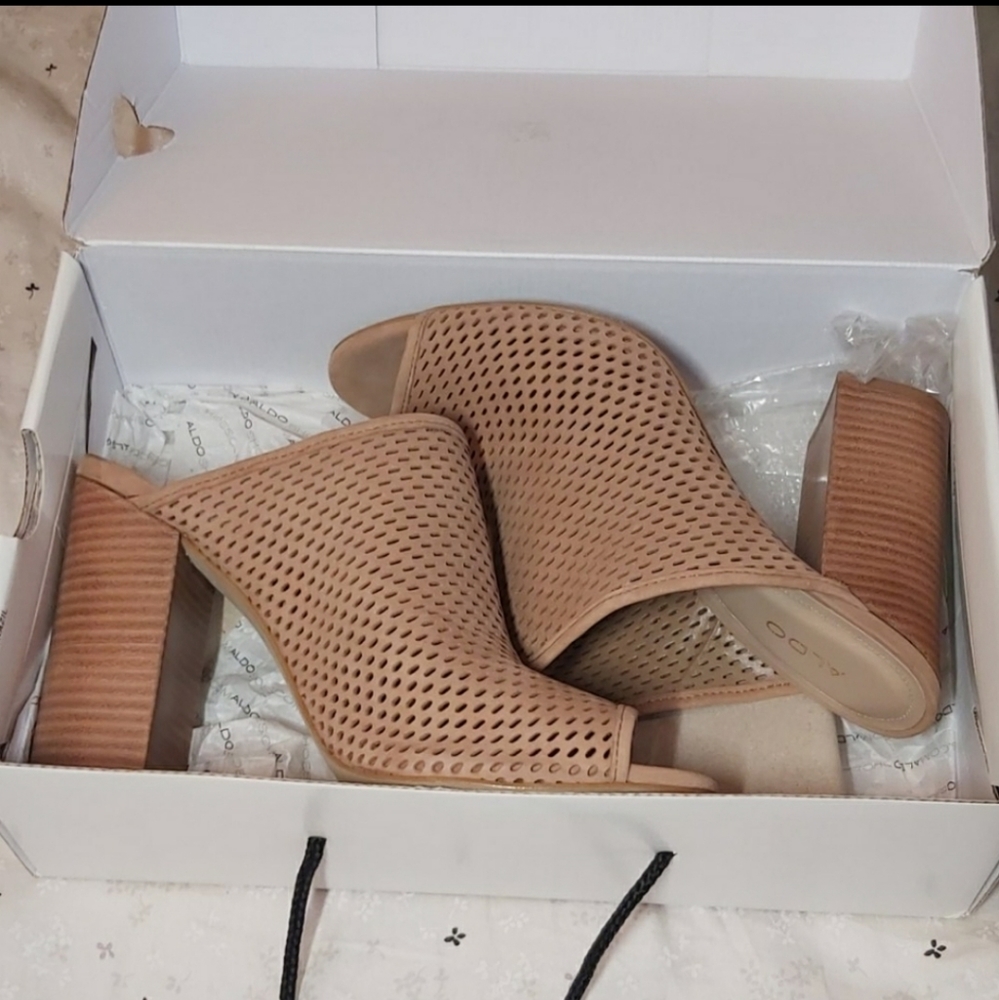 NWT Aldo Tan suede thiasa mule shoes